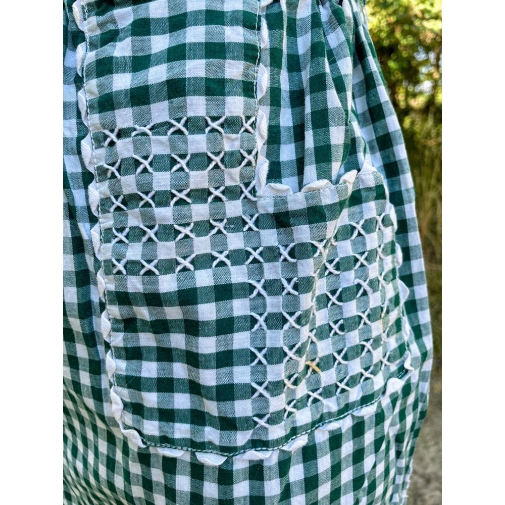 Vintage Half Apron Green Gingham Checked Smocked Apron Farmhouse - Picture 3 of 9